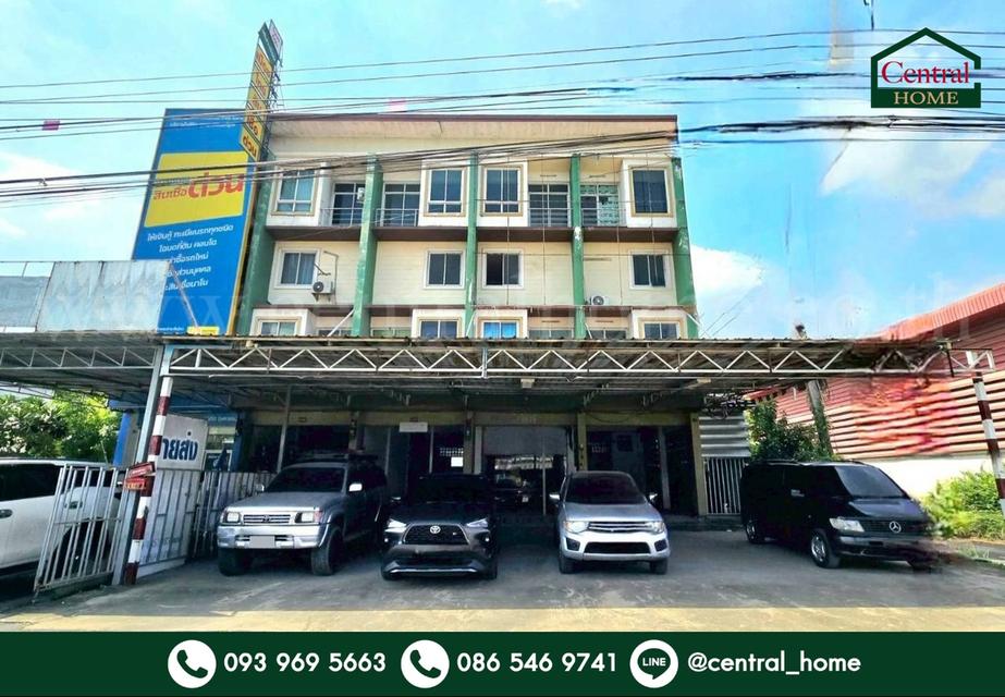 อาคารพาณิชย์ 4 ชั้น 3 คูหา ลาดหลุมแก้ว ติดถนน ปทุมธานี - บางเลน  1