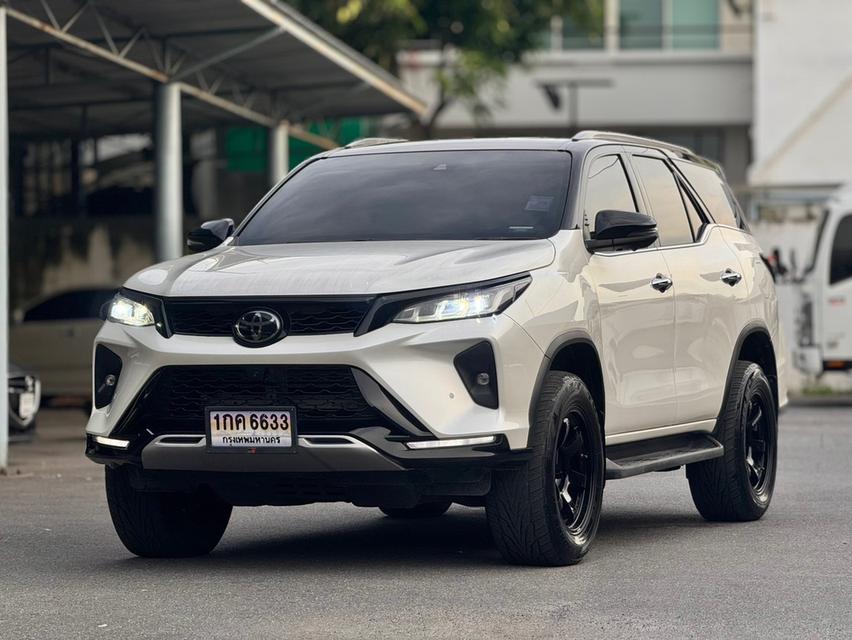 TOYOTA FORTUNER Wagon 4dr Legender 7st Auto 6spRWD 2.8DCT 4WD Y2021 สีขาว ออโต้  5