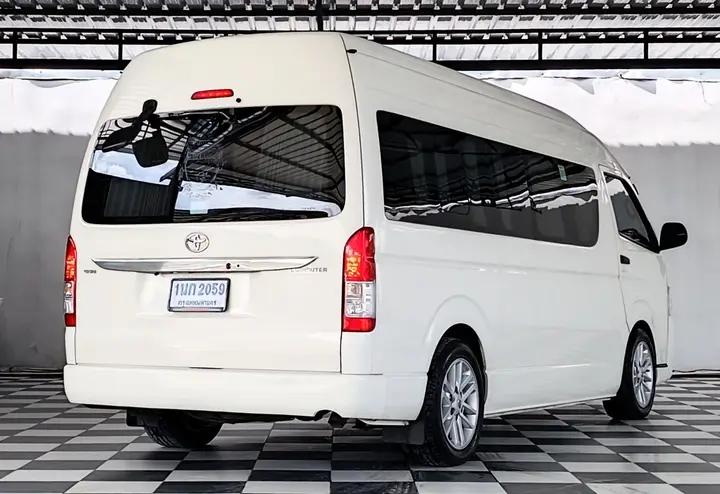 รถบ้านราคาเบาๆ  Toyota Commuter 4