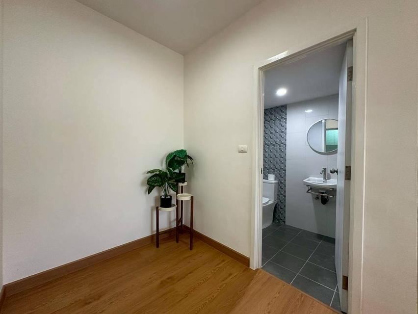 หมู่บ้านพฤกษา 92 ถนนลำลูกกา ต.ลาดสวาย อ.ลำลูกกา จ.ปทุมธานี 12