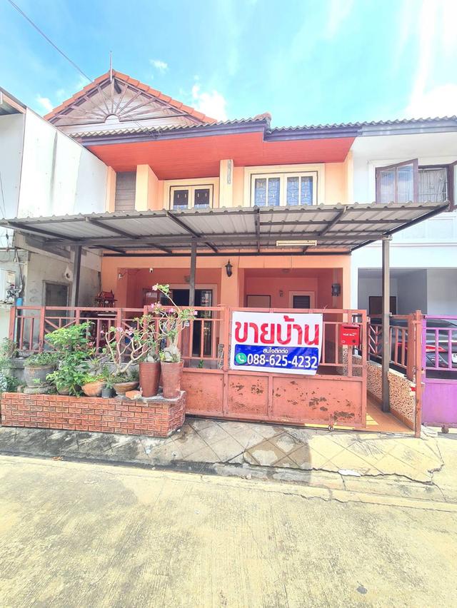 ทาวน์เฮ้าส์ 2 ชั้นหมู่บ้านพฤษา10ซอย34 1