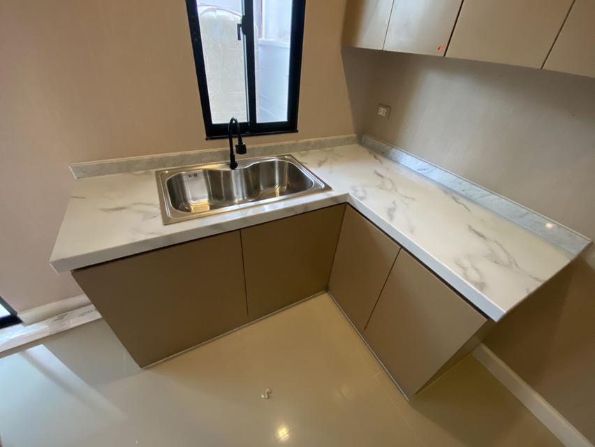 ขาย!! ทาวน์โฮม 3 ชั้น 4 ห้องนอน 3 ห้องน้ำ 1 ห้องเอนกประสงค์ 1 ห้องครัว 1 ห้องซักล้าง "Patio วิภาวดี-สรงประภา" แต่งครบ พร้อมอยู่ | 💰 ราคา 7.8 ล้านบาท 10