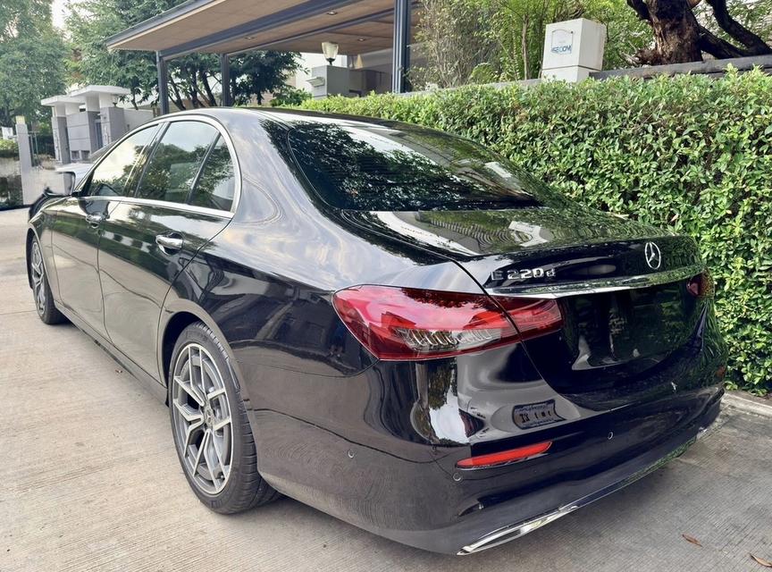Mercedes-Benz E220d AMG Sport รูปที่ 2