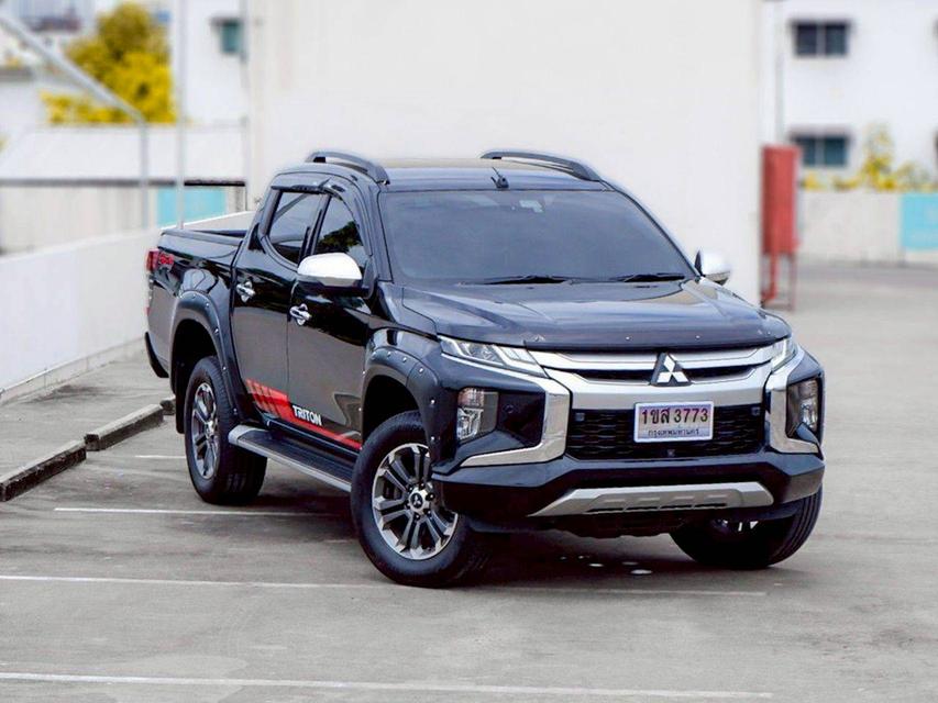 MITSUBISHI TRITON 2.4 GT PLUS PREMIUM 4WD AT สีดำ ปี 2020