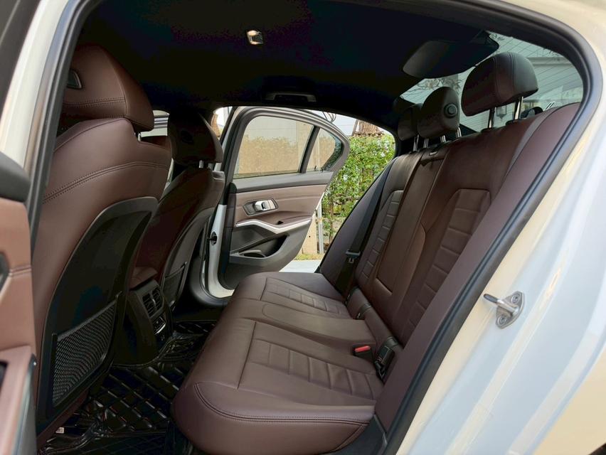 BMW 320D M SPORT ปี 21 จด22 G20 สีขาว รูปที่ 7