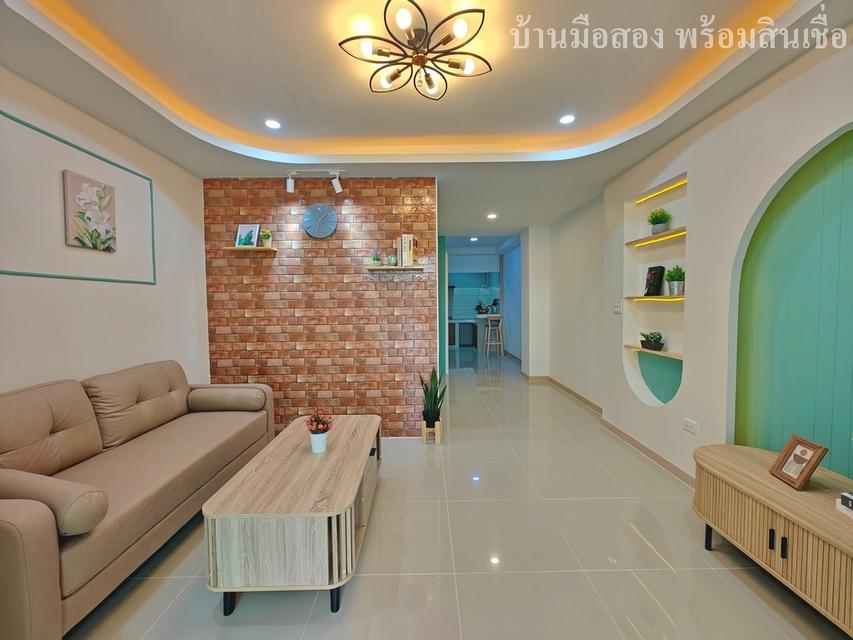 คัทลียาวิลล์ ลำลูกกา 5