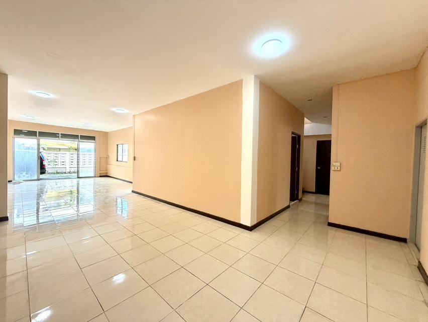 🚩บ้านปัฐวิกรณ์ 2 ชั้น รีโนเวทแล้ว 49 ตร.ว. ทำเลดี ซ.นวมินทร์ 74 บางกะปิ กรุงเทพฯ 7