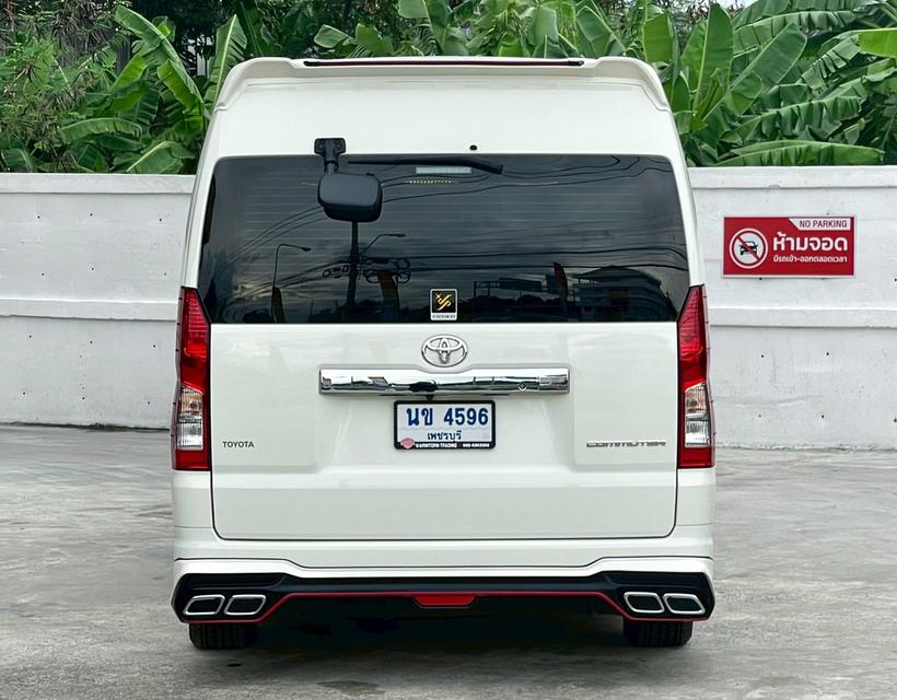 ขาย Toyota Commuter 2.8 ปี24 5