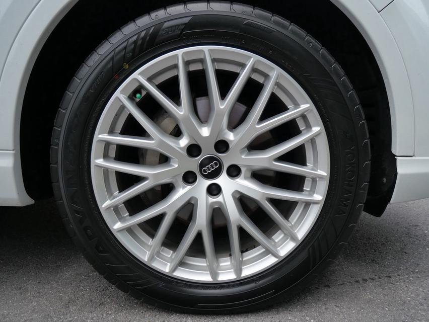 Audi Q7 45TDi Q-S Line 2019 สีขาว รูปที่ 10