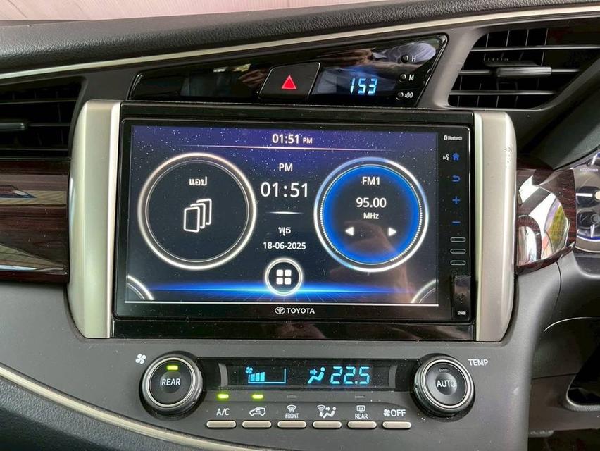 TOYOTA INNOVA CRYSTA เครื่อง 2.8cc รุ่นPREMIUM AUTO ปี 2021