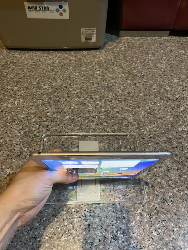 ขายiPadPro9.7สีหายากSilver128กิ๊กสภาพสวยๆใช้งานดีทุกๆฟังชั่นถูกมากกก