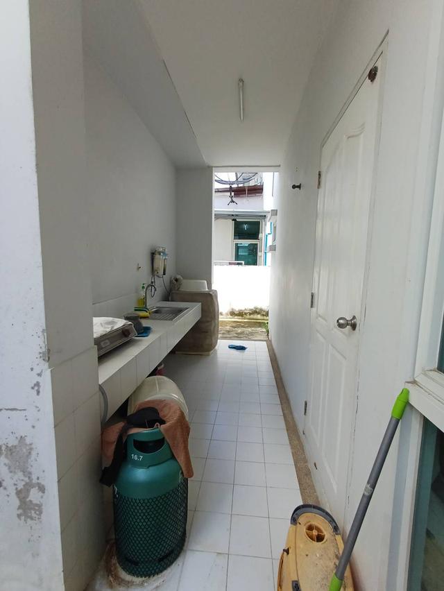 ให้เช่าบ้านเดี่ยว2ชั้น 4นอนหมู่บ้านสัมมากรรามคำแหง162-1 ย่านรามคำแหงราษฎร์พัฒนาร่มเกล้าตกแต่งพร้อมอยู่ ติดถนนรามคำแหง ใกล้มอเตอร์เวย์ – สุวรรณภูมิ MRT 3