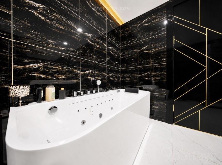 Grand Solaire Noble Pattaya for SaleSpacious 2-bedroom condo in Central Pattaya.2 bedrooms, 2 bathrooms94 sq.m.Foreign Quota availableFloors 5–42 10