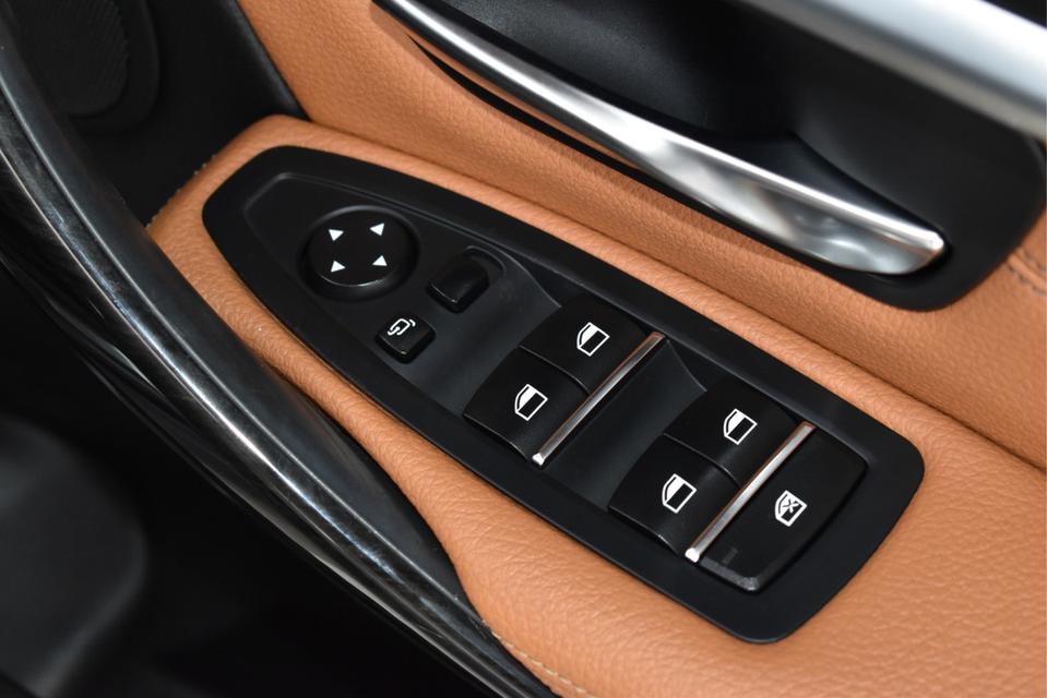 รหัสรถ JRS4567 BMW 320d F30 ดีเซล LCI  ปี 2018 14