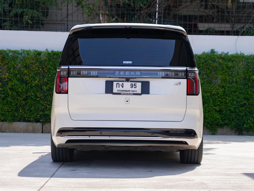 ZEEKR 009 Flagship 6-Seaters Dual Motors AWD ปี 2025 รูปที่ 5