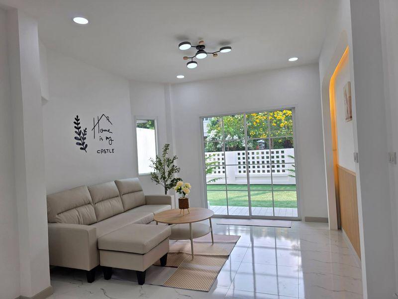 หมู่บ้านปิยวรารมย์4 ถนนบ้านกล้วย-ไทรน้อยบ้านเดี่ยว 2 ชั้น หลังริมรับลม มีพื้นที่รอบบ้าน ตกแต่งใหม่พร้อมอยู่ รูปที่ 9