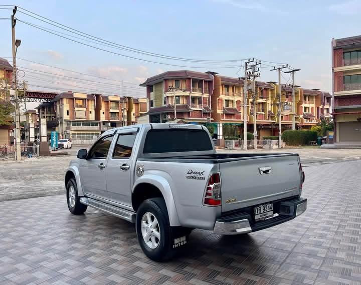 Isuzu D-Max  สีเทา 4