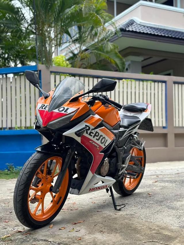 Honda CBR150R 7