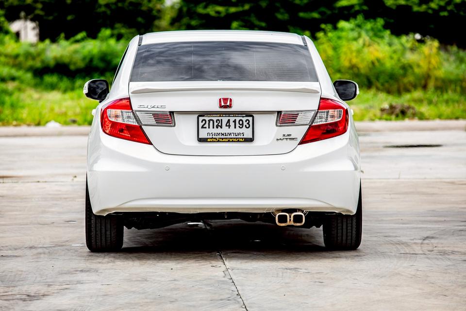 Honda Civic Fb 1.8E เบาะไฟฟ้า สีขาว ปี 2013 มือเดียวป้ายแดง 6