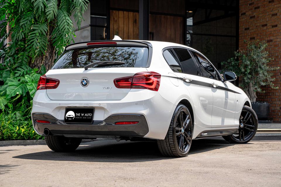 BMW 118i M Performance ปี 2018 โฉม F20 📌𝐁𝐌𝐖𝟏𝟏𝟖𝐢 เข้าใหม่! สวยฉ่ำรับฝนแรก ดีห้ามพลาดแล้วค่ะ☔️✨ 2