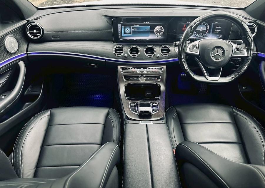 Mercedes-Benz E220d AMG Dynamic