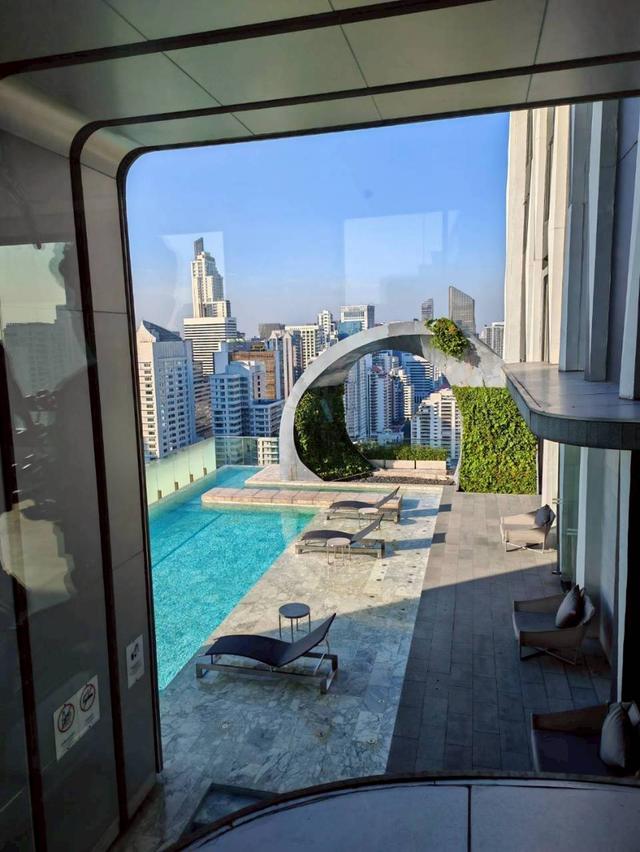 Sale /rent  Edge Sukhumvit 23  1 bedroom  25th floor  42 sqms. Fully furnished  Sale 9.9 million  baht Rent​ 33,000​ Baht​(1,100  USD) 3