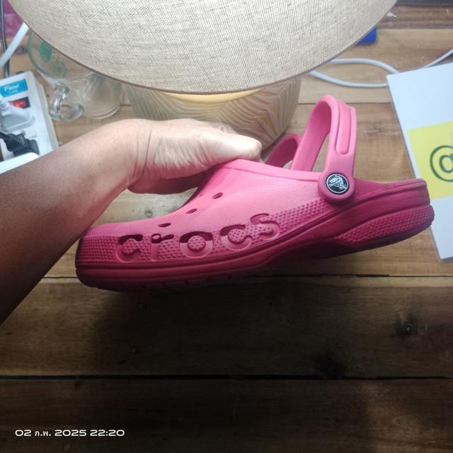 รองเท้า CROCS มือ2 แท้ 100% สีแดงเลือดนก ขนาด M7 หรือ เบอร์ 40 ยาว25-25.5ซม. สภาพเกิน80% สอบถามข้อมูลเพิ่มเติม Line : @992pqeqo 2