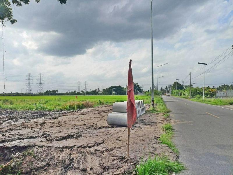 ที่ดินทำเลดีย่านชุมชนใกล้ถนนหลักหลังวัดดอนใหญ่ ลำลูกกาปทุมธานี T.062-1574449 ขนาด 1ไร่.- 2,900,000.฿ 2
