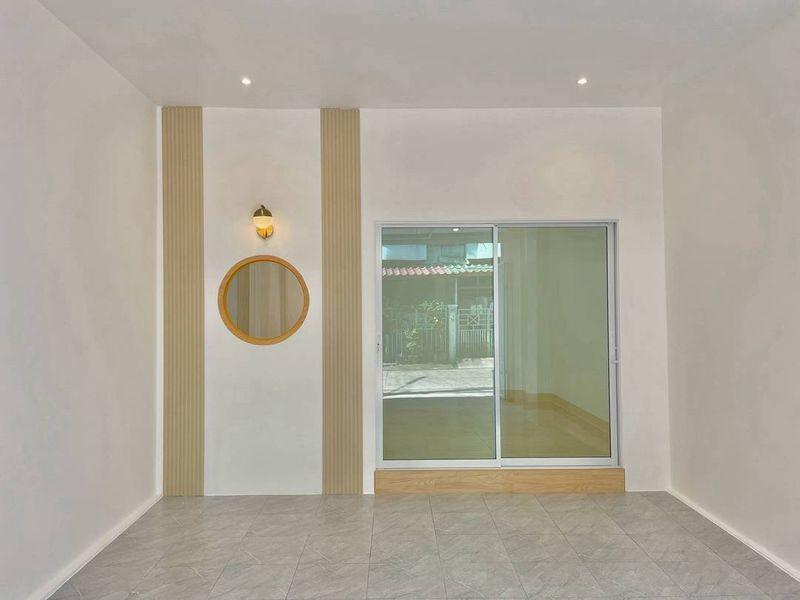 หมู่บ้านร่มโพธิ์ บางบัวทอง ใกล้แยกบางพลูทาวน์เฮาส์ 2 3