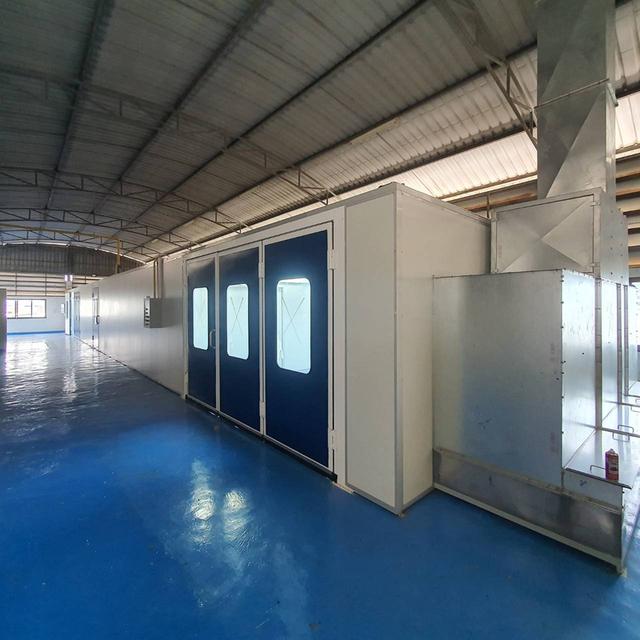 รับออกแบบ ติดตั้ง สร้างห้องพ่นสีสำหรับงานเฟอร์นิเจอร์ ห้องพ่นสีขนาดใหญ่ โรงพ่นสีเครื่องบิน