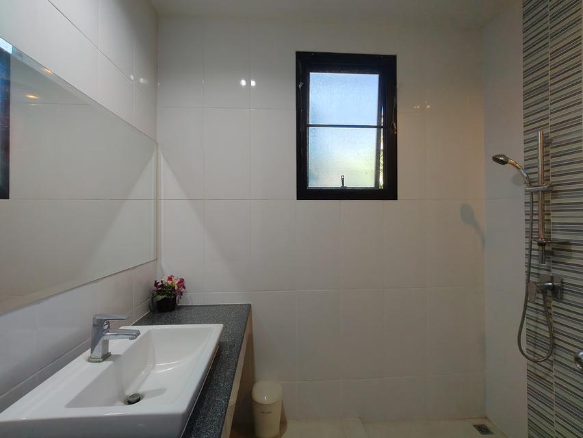 บ้านเดี่ยวซอยรามคำแหง94 หมู่บ้านอควา ดิวิน่า Aqua Divina โซนรามคำแหง ใกล้ MRT สีส้ม สะพานสูง จอดรถได้ 4 คัน จำนวน 3-4 ห้องนอน 1