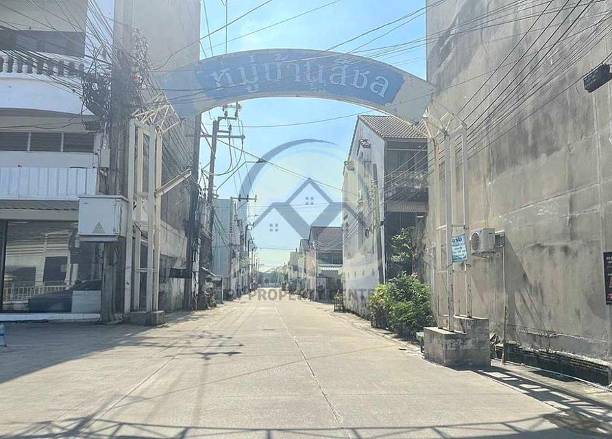 ทาวน์โฮม 2 ชั้น ต่อเติม ราคาสุดพิเศษ : โครงการสิชล กาญจนาภิเษก 18