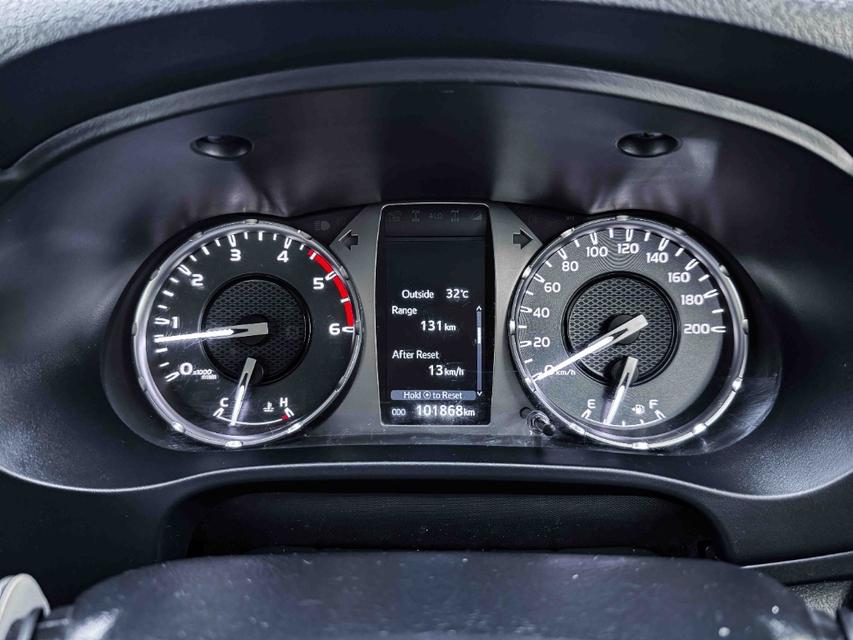 TOYOTA HILUX REVO 2.4 MID Z EDITION SMART CAB เกียร์ MT ปี 2020 สีขาว ดีเซลเลขไม์ 101,792 กมราคา 399,000 บาทโทร 0929699899 6B508 รูปที่ 9