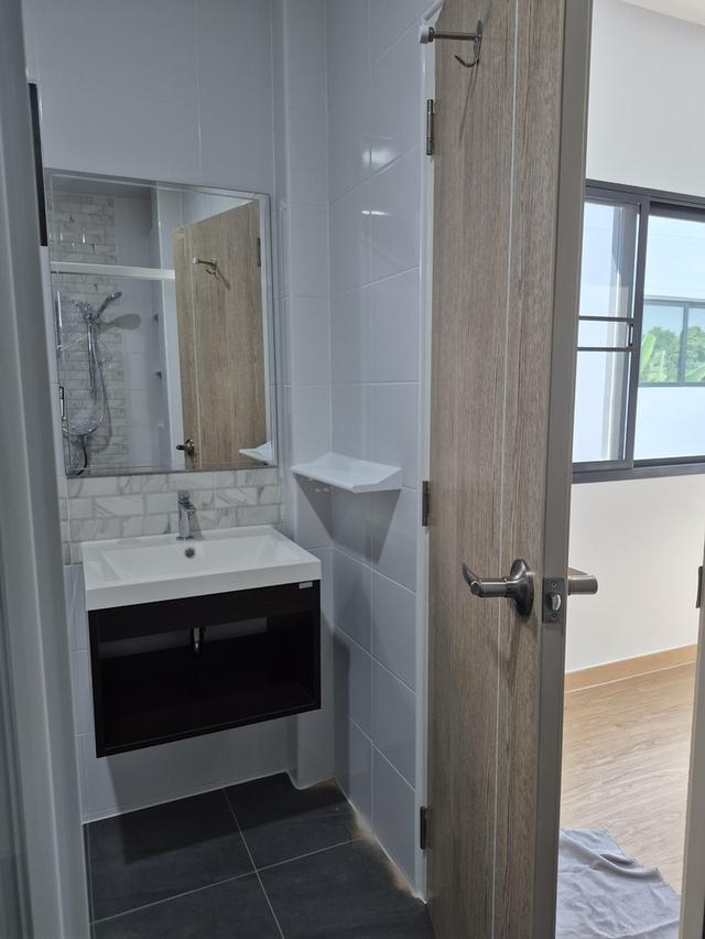 ทาวน์โฮม3ชั้น ทำเลส่วนตัวเหมาะแก่การอยู่อาศัย ทำเลทองใกล้รถไฟฟ้า,ศูนย์กาาค้า,โรงเรียน,โรงพยาบาล 16