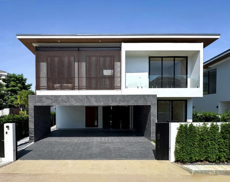 🏡🤩ขายบ้านเดี่ยว 112 ตร.ว หมู่บ้านเทพธานี เฉลิมพระเกียรติ ร.9 (บ้านสร้างใหม่ ออกแบบเฉพาะ  โดดเด่น) 1