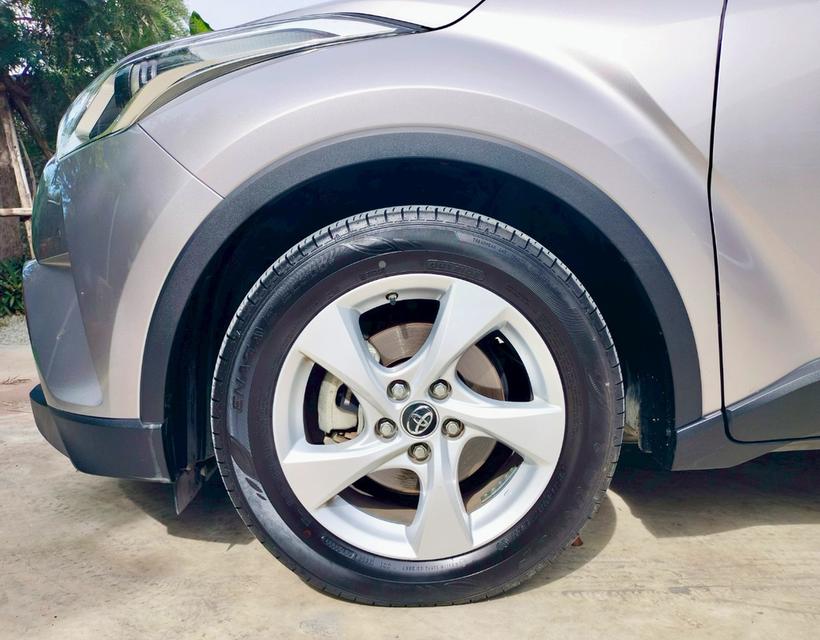 TOYOTA CH-R 1.8 MID ปี 2019