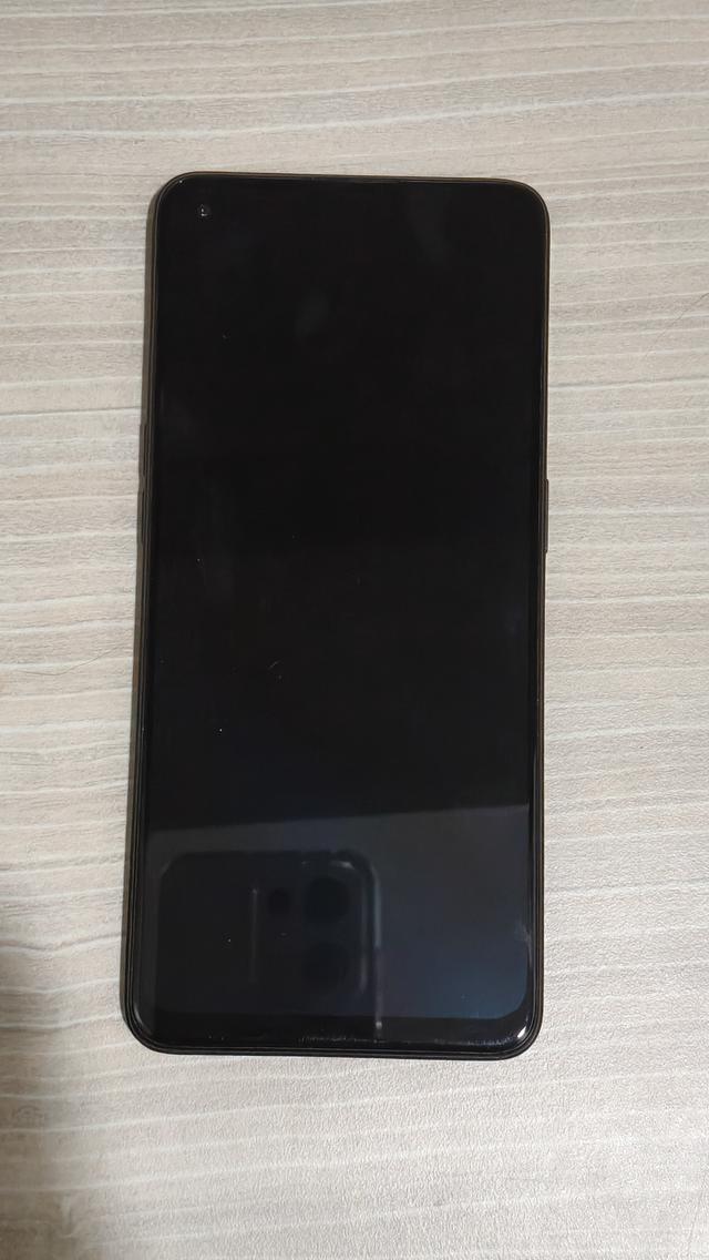 โทรศัพท์มือถือ OPPO reno7 Z 5G สภาพเครื่องปกติดีหน้าจอไม่มีรอยแตกร้าว ไม่มีกล่องสายชาร์จเคสหรือฟิล์มให้