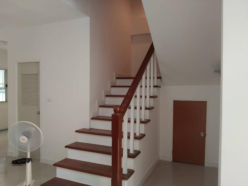 ขายทาวน์เฮาส์ 2 ชั้น โครงการสิรภัทร 2 นนทบุรี ทำเลดี เดินทางสะดวก ใกล้สถานีรถ ไฟฟ้าสายสีม่วง 9