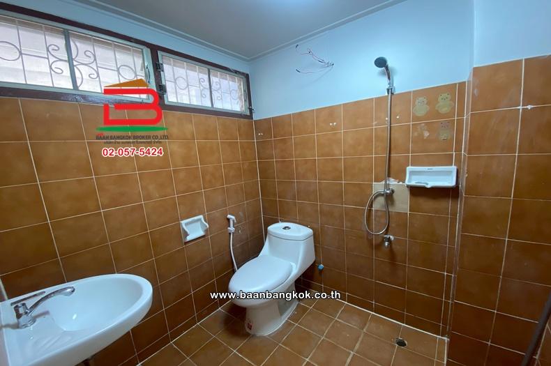 ให้เช่า บ้านเดี่ยว เนื้อที่ 117 ตร.ว. สวนพงษ์เพชร ซอย 2 (ซอยแจ้งวัฒนะ 43) ถนนแจ้งวัฒนะ ตำบลคลองเกลือ อำเภอปากเกร็ด นนทบุรี 14