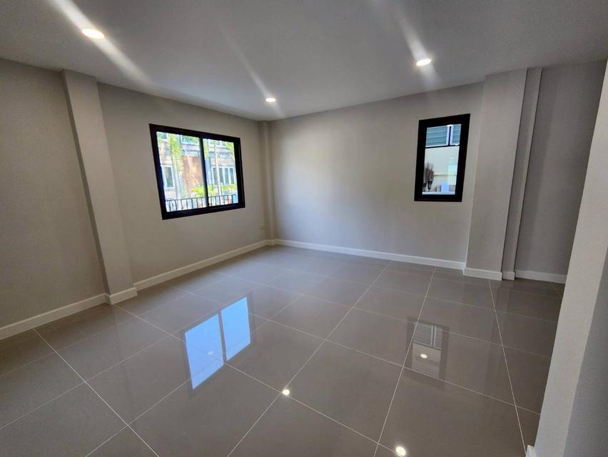 ขายบ้านมือสองตกแต่งใหม่ โครงการ ชัยพฤกษ์ บางแวก (Chaiyapruek Bangwaek)คุณภาพแบรนด์ LH เนื้อที่ 78.9 ตร.ว. 6