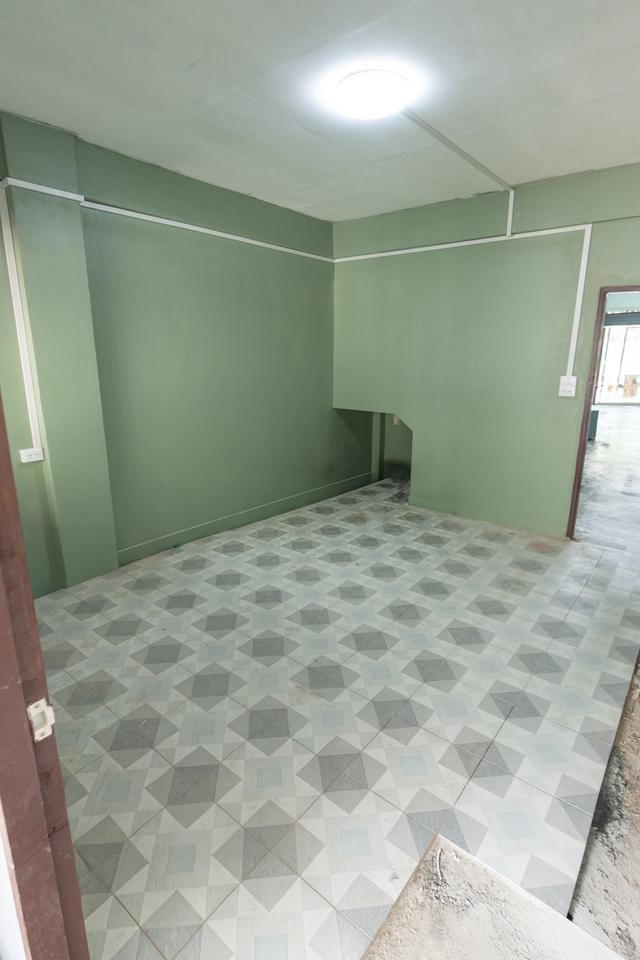 ตึกแถว อาคารพาณิชย์ 3 ชั้นครึ่ง 4