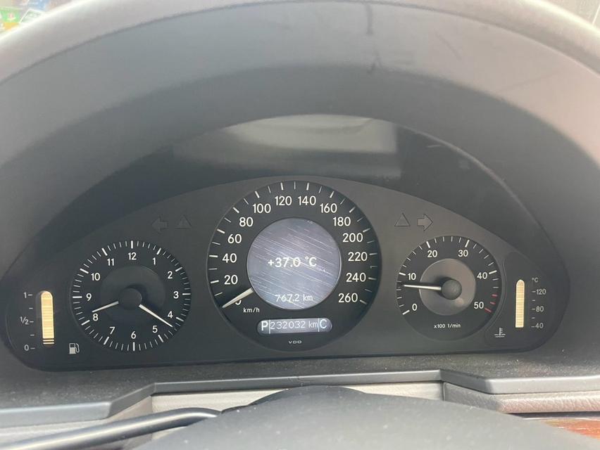 2004 Benz e220 4