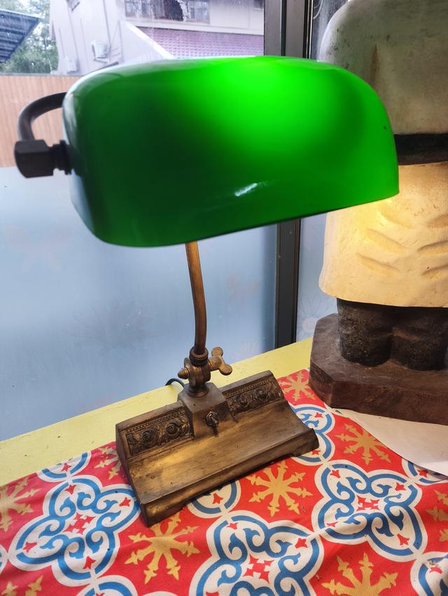 โคมไฟโบราณ ทองเหลืองสไตล์ Banker Lamp