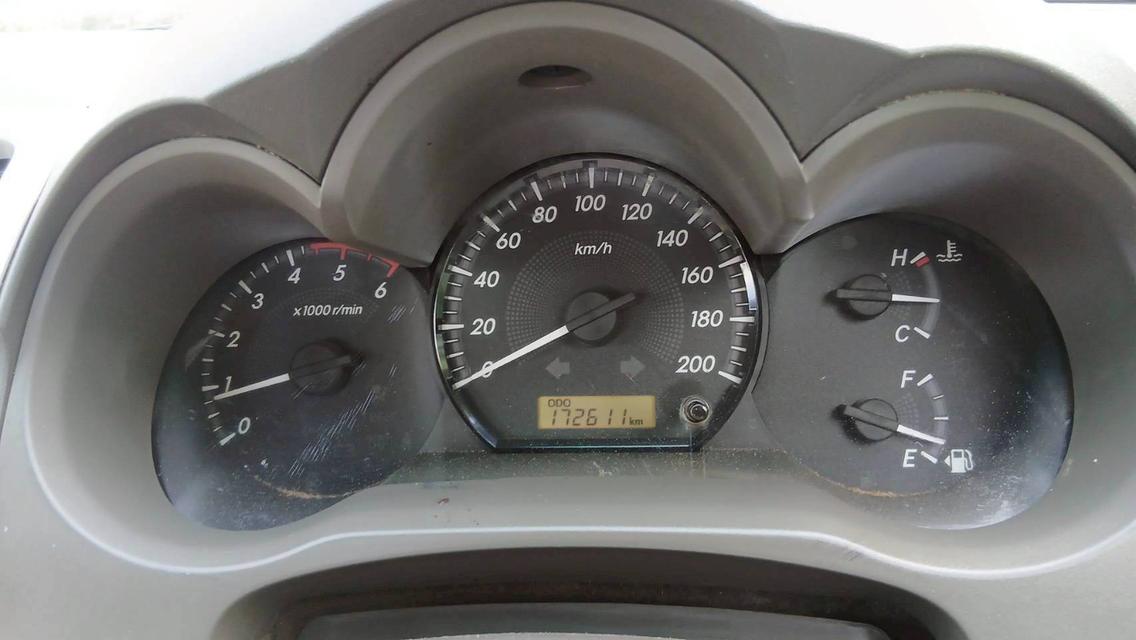 Toyota Vigo Prerunner Smart Cab 2.5 E VN Turbo เกียร์ธรรมดา สีดำ ปี 2013 15