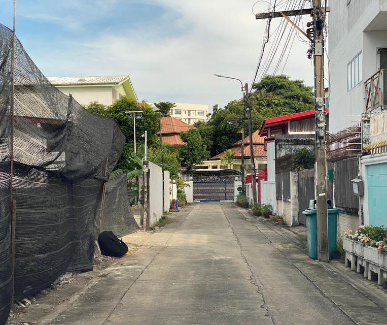 ขายที่ดินแปลงเล็ก 50 ตารางวา ปรีดี 20 สุขุมวิท 71 พร้อมแบบบ้านหรูมีลิฟต์ 5