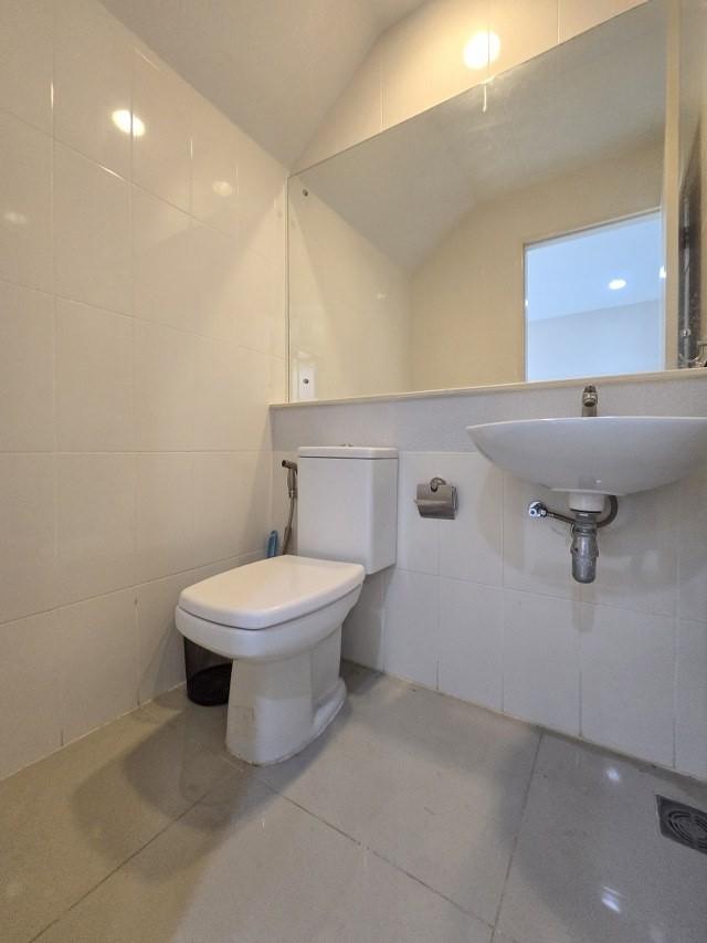 ขายทาวน์โฮม 3 ชั้นมือสองนนทบุรี โครงการ บ้านกลางเมือง รัตนาธิเบศร์ (Baan Klang Muang Rattanathibet) ใกล้รถไฟฟ้าสายสีม่วงสถานีแยกนนทบุรี 1 13