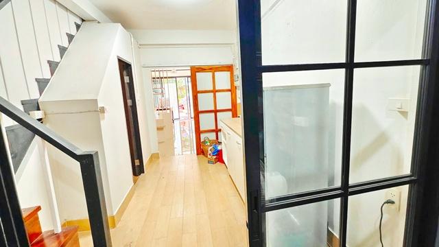 CBD สาทร แอร์ครบทุกห้อง ใกล้เซ็นทรัล พระราม 3 600 ม. สาธุประดิษฐ์ ใกล้ BTS ช่องนนทรี 2.5 กม. ทาวน์โฮม 3 ชั้น ให้เช่า 3 น 4