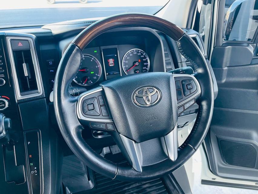 รหัสรถ PBG566 TOYOTA MAJESTY 2.8 ปี 2021  สีขาว รูปที่ 9