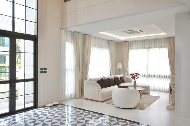 บ้านเดี่ยวหลังมุมให้เช่า ในโครงการเศรษฐสิริ บางนา กม.10 ทำเลเยี่ยม ติดถนนบางนา-ตราด ใกล้สนามบินสุวรรณภูมิ และเมกา บางนา 3