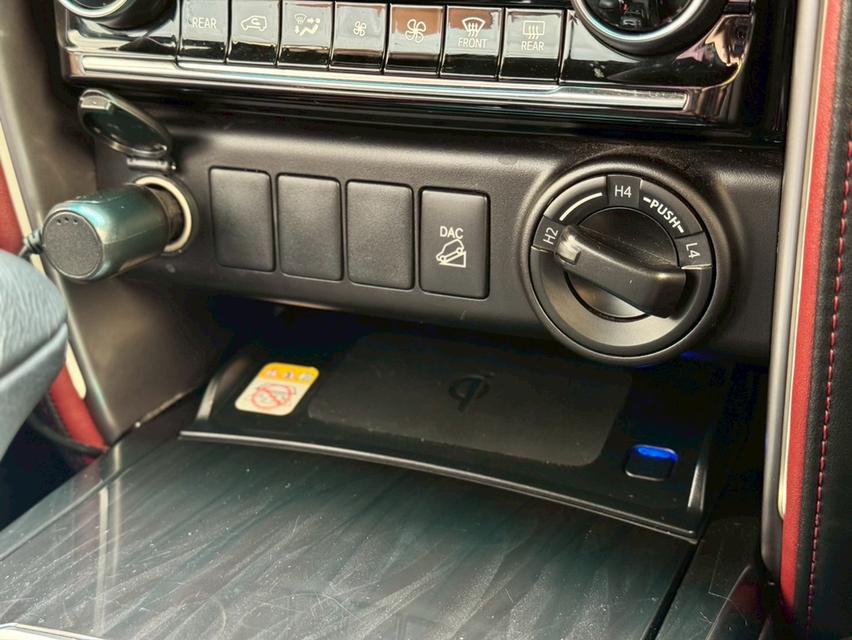 TOYOTA FORTUNER Wagon 4dr Legender 7st Auto 6sp 4WD 2.4DCT ปี 2022 สีดำ ออโต้ 13